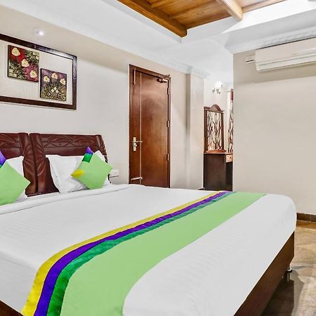 Treebo Symphony Hotels And Resorts Angamally Kizhake Chālakudi Exterior foto