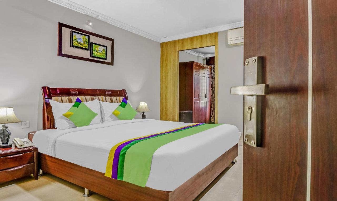 Treebo Symphony Hotels And Resorts Angamally Kizhake Chālakudi Exterior foto
